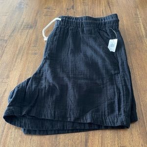 NWT High-Waisted Textured Cotton Pull-On Shorts 5” - L